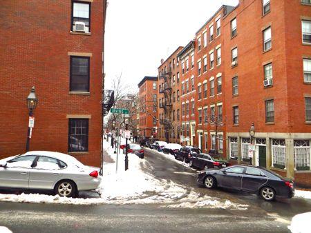 32 Irving St, Beacon Hill