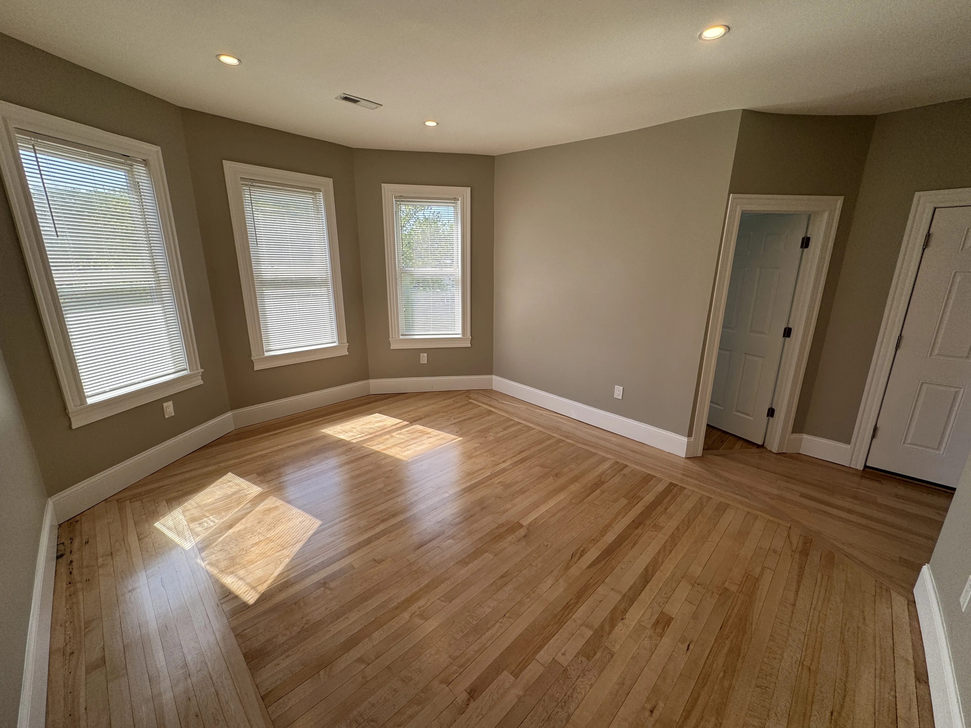 29 Cameron Ave, Teele Square