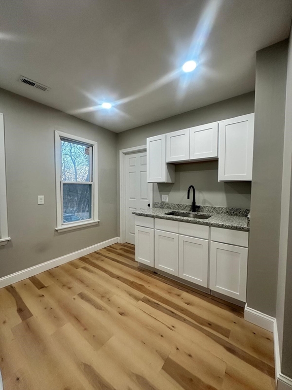 38-40 Longhill St, Springfield