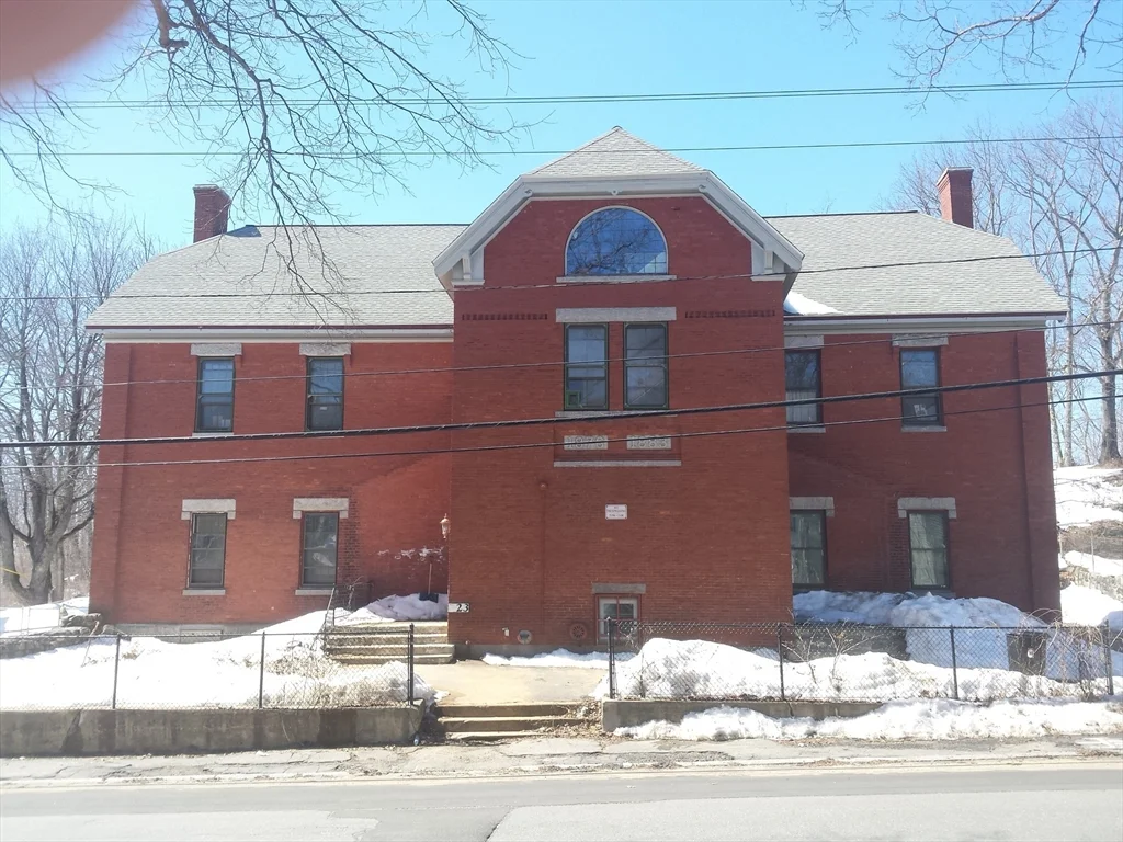 23 Grove, Spencer