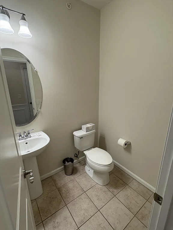 33 Jacob Way, Reading