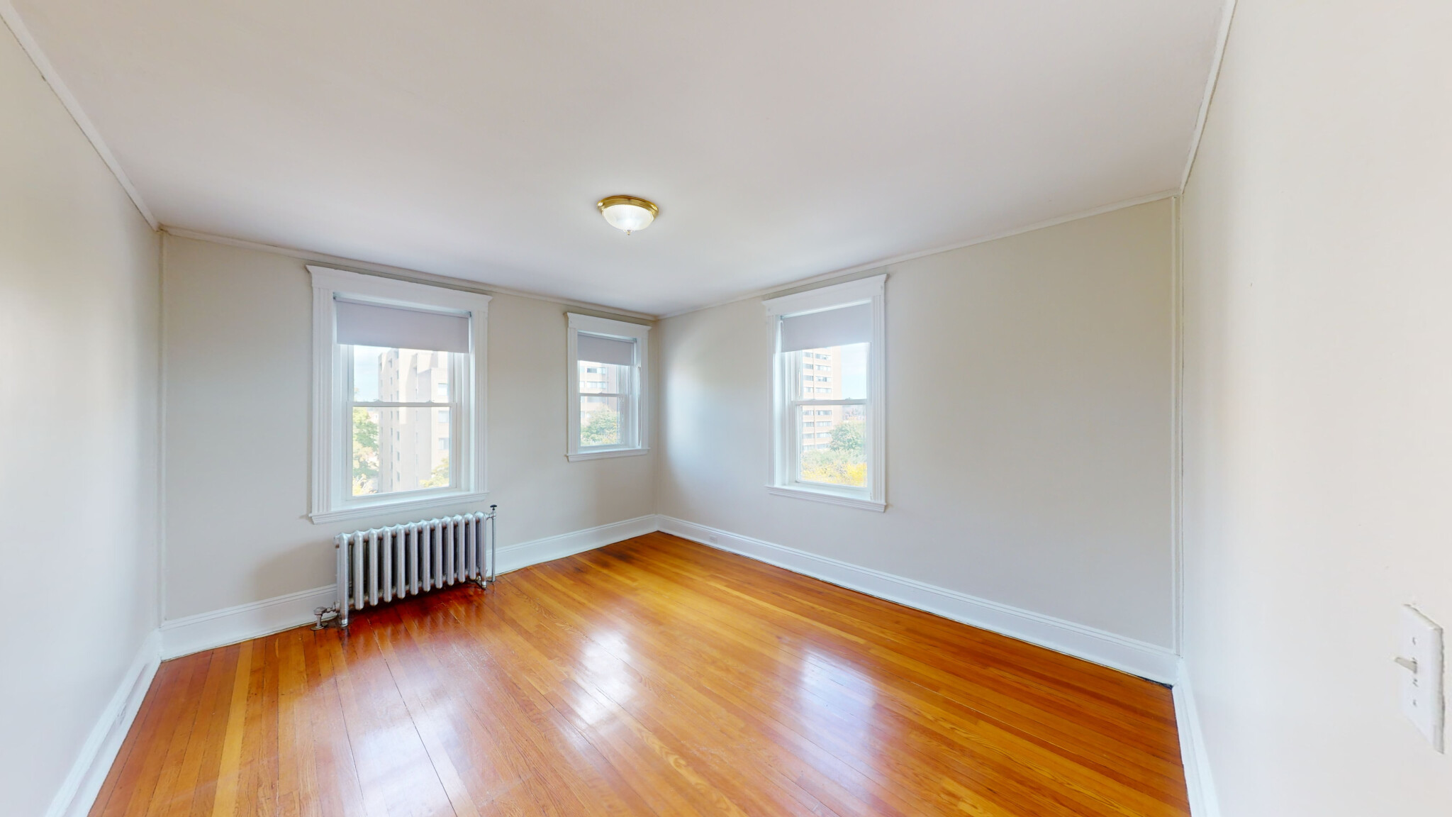 1940 Commonwealth Ave, Brighton