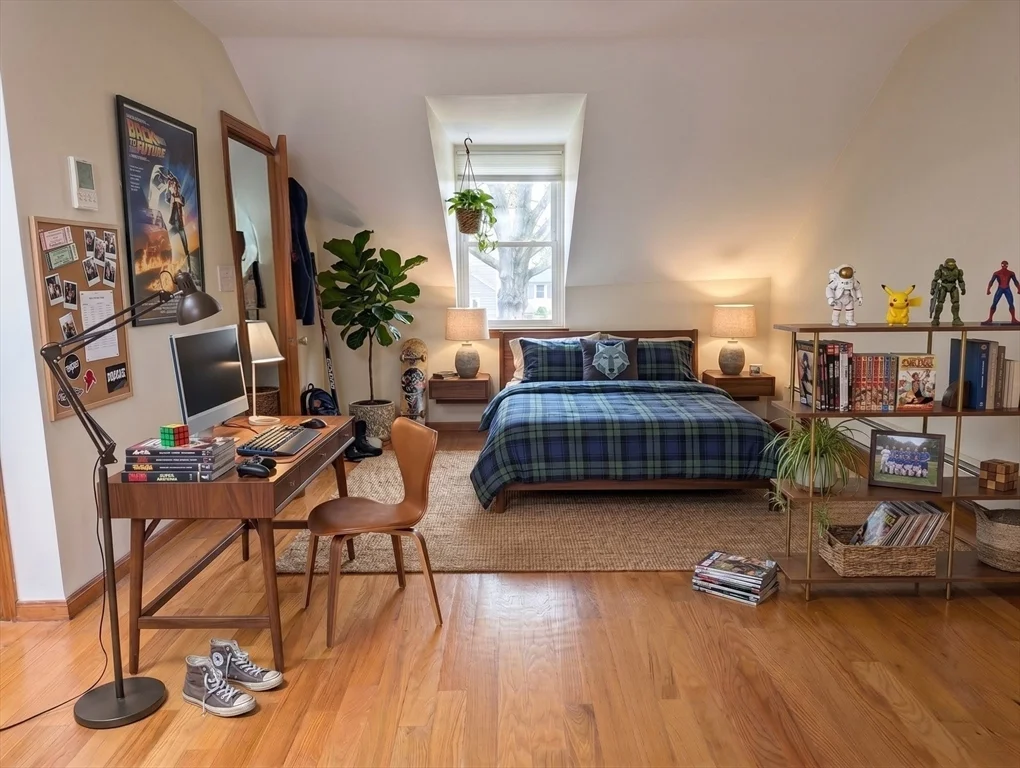 1 Glover Ct, South Boston