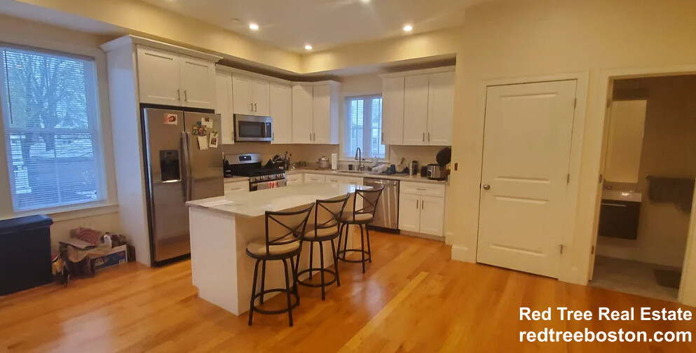 7 Sparhawk, Brighton