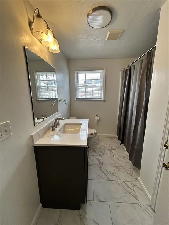 38 Reservoir St, Brockton
