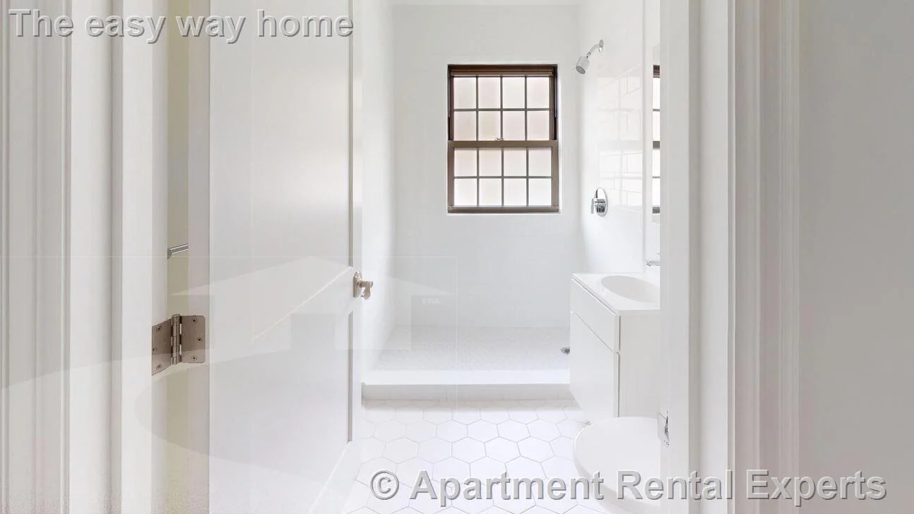 1200 Massachusetts Ave, Harvard Square