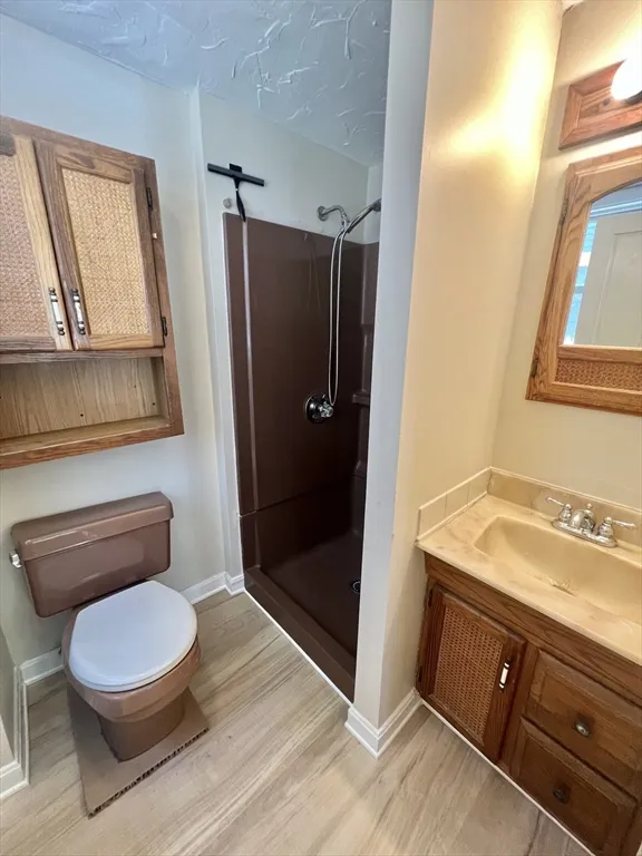 117 Beacon St, Ward Two