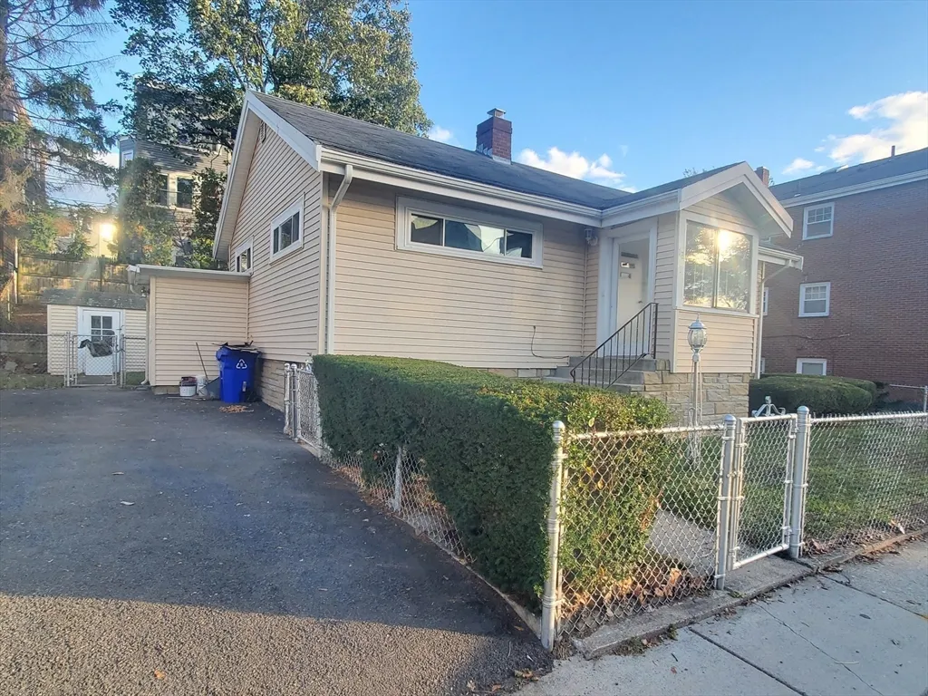 18 Denny St, Dorchester