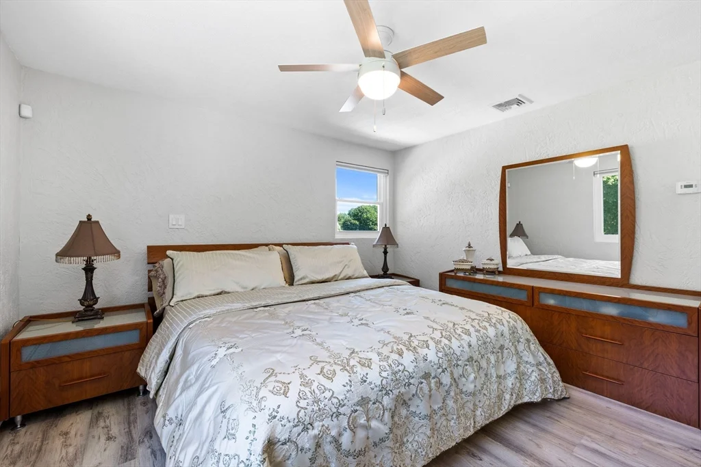 46 Juniper Dr, Saugus