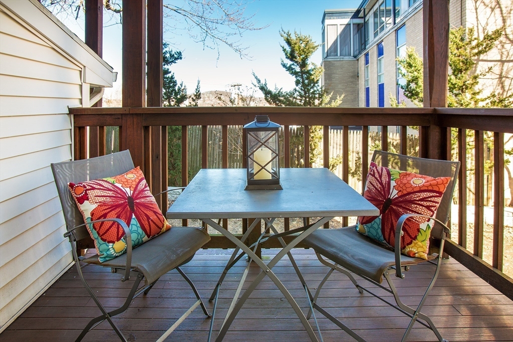 18 Hunt St, Watertown