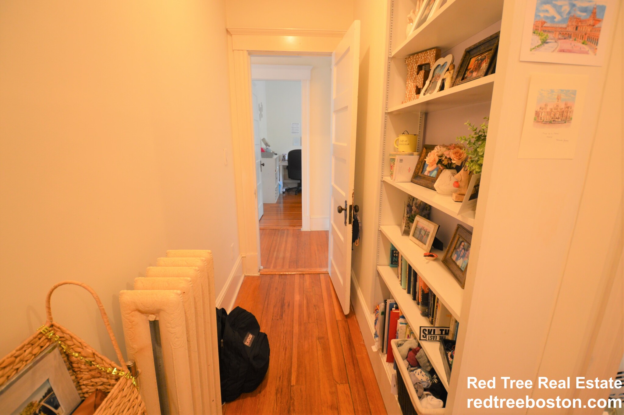 14 Breck Ave, Oak Square