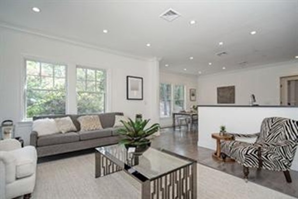 12 Ackers Ave, Brookline