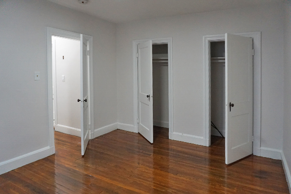 95 Adams St, South Side