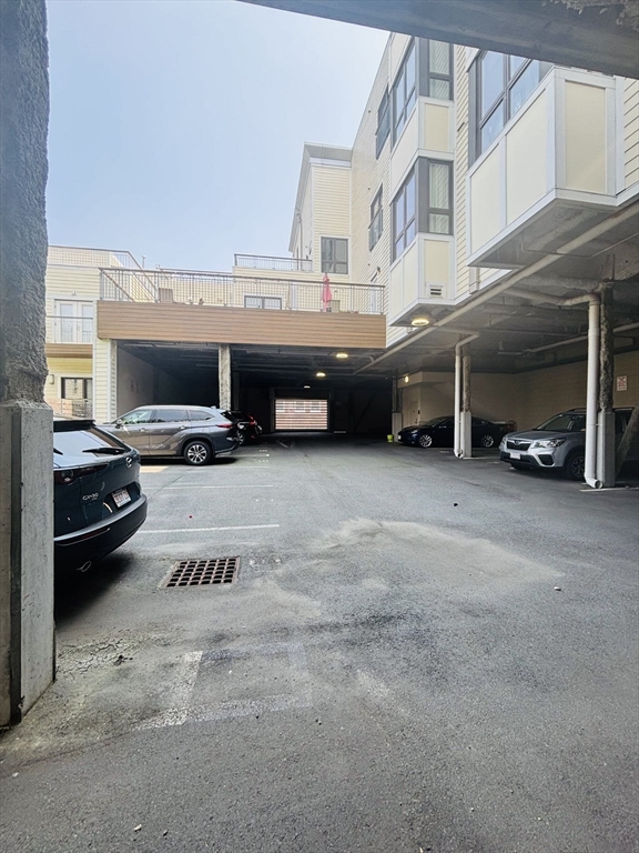 1975 Massachusetts Ave, North Cambridge