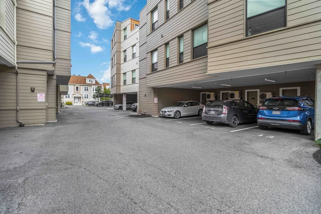 90 Antwerp St, Allston