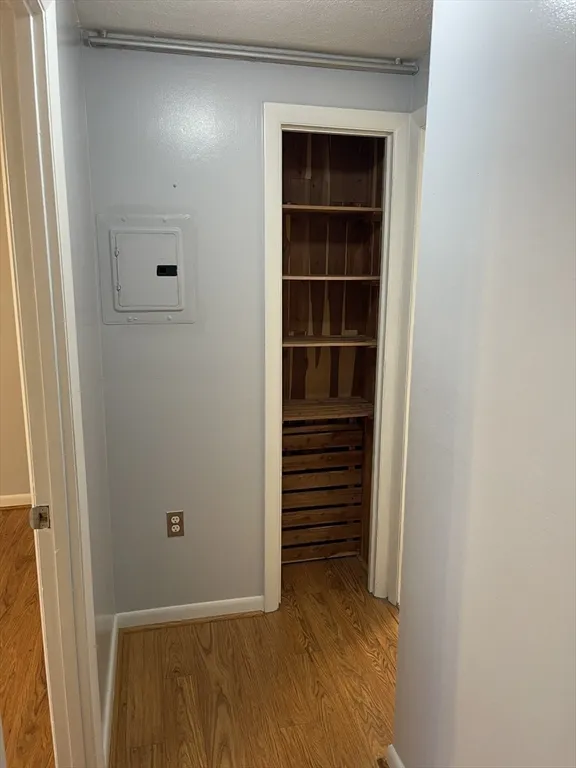 12 Woodland St, Everett