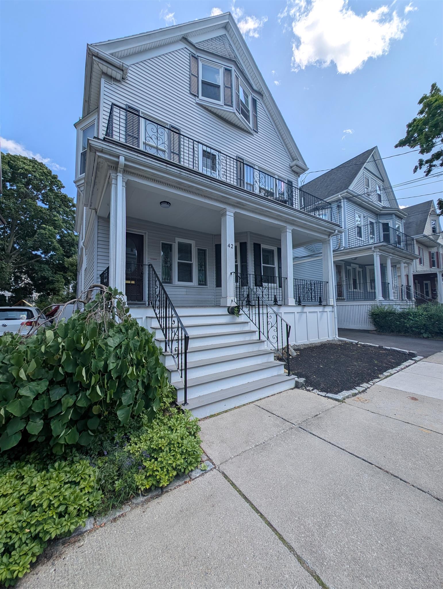 42 Lowden Ave, Powder House Square