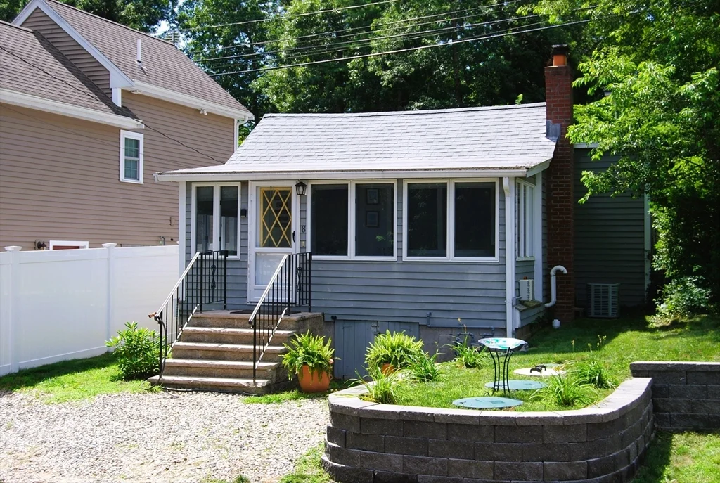 8 Priscilla Ave, Wareham