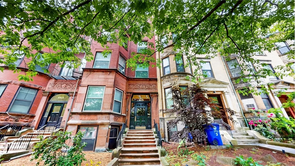 1071 Beacon St, Coolidge Corner