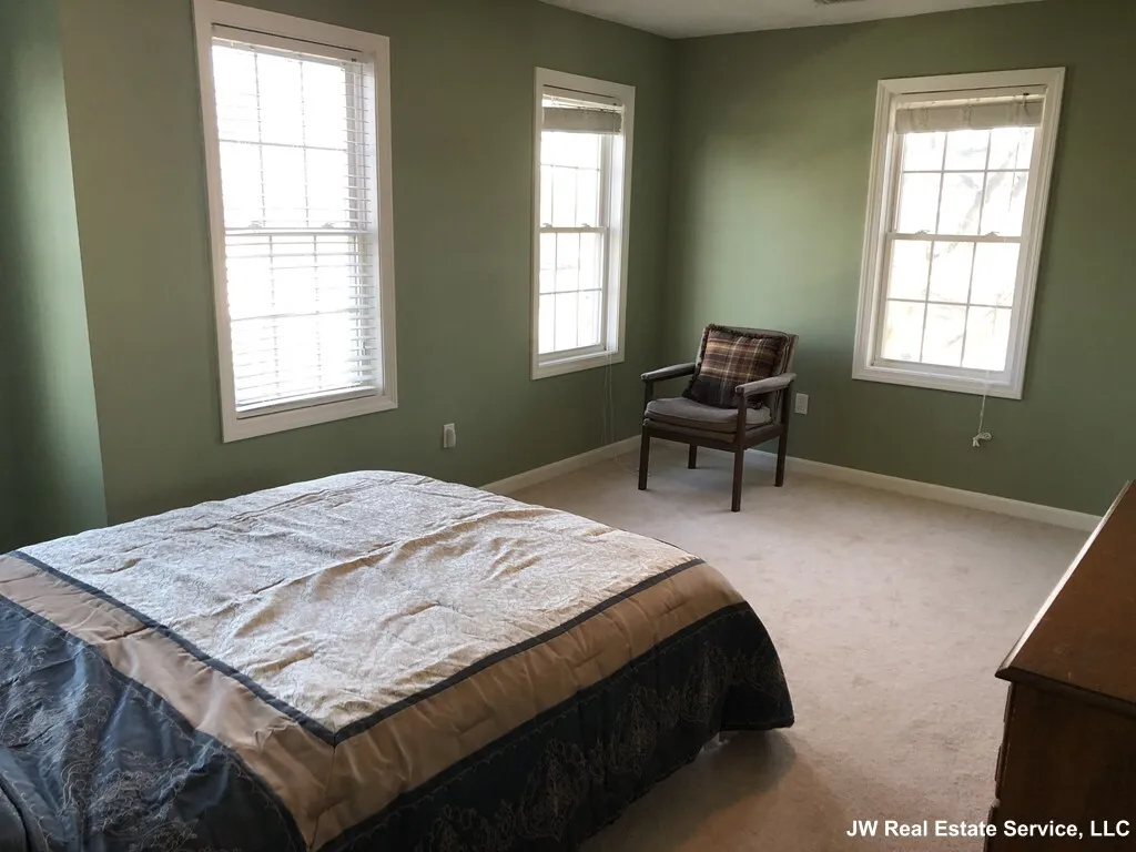 111 Oxford St, Revere