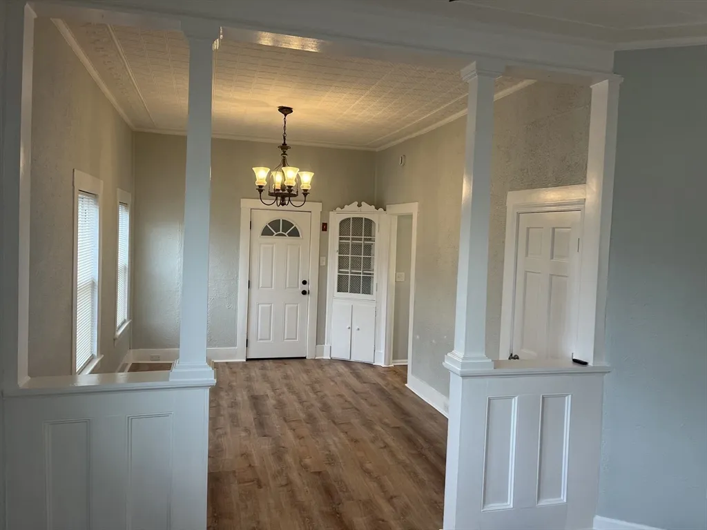 11 2nd St, North Andover