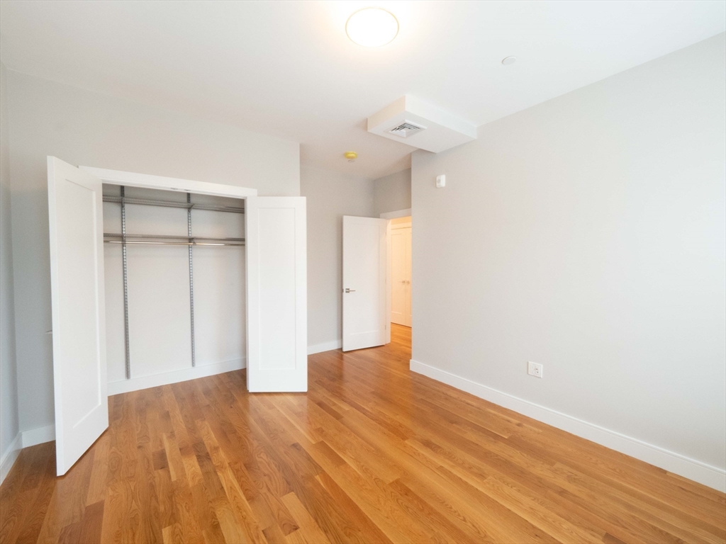 142 Coolidge St, Coolidge Corner