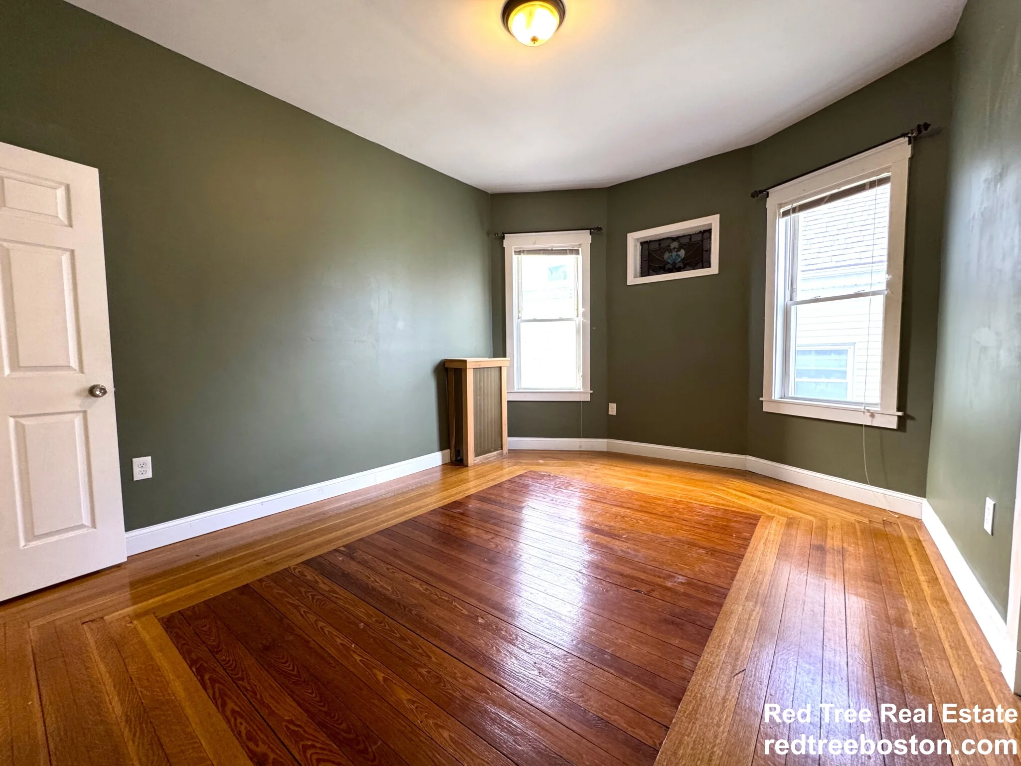 24 Weld Hill St, Jamaica Plain