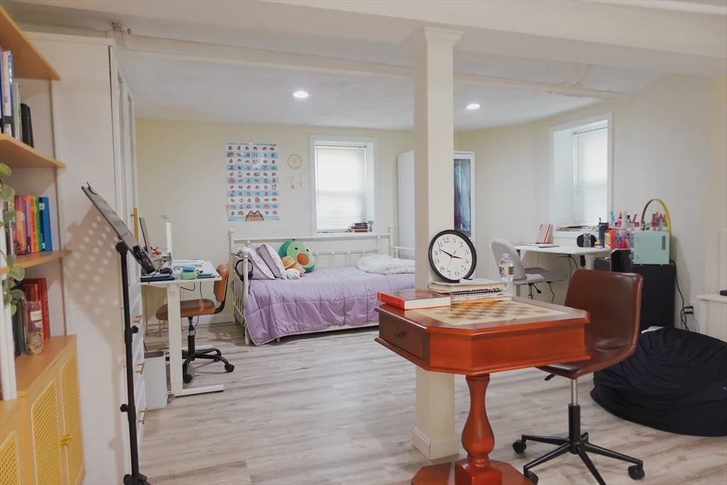 1 Vincent Ave, Belmont