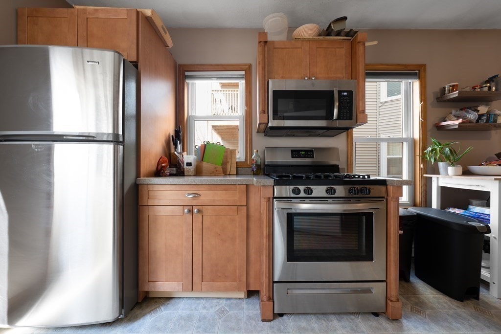 12 Speridakis Ter, Cambridgeport