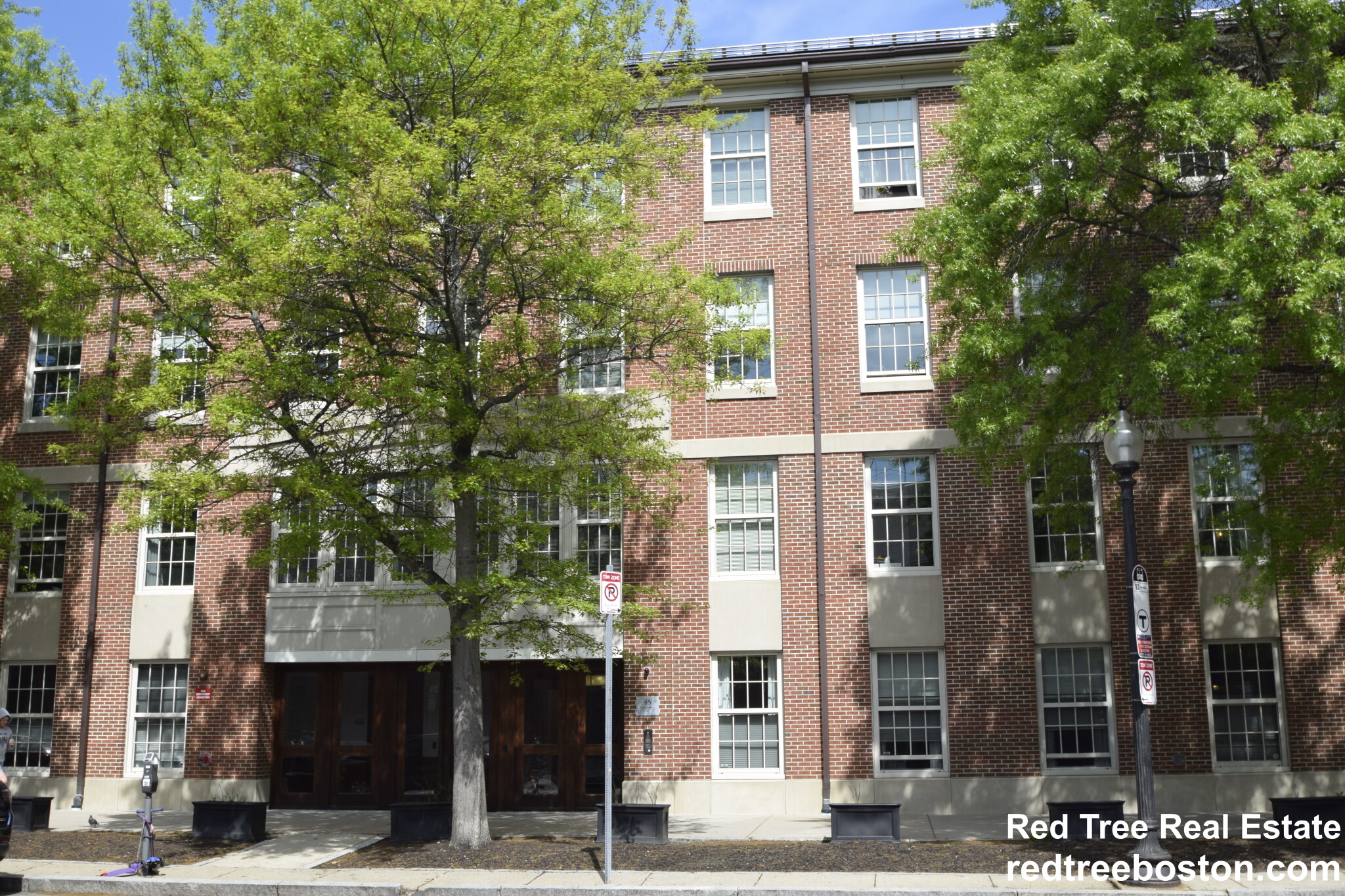 45 1st Ave, Charlestown