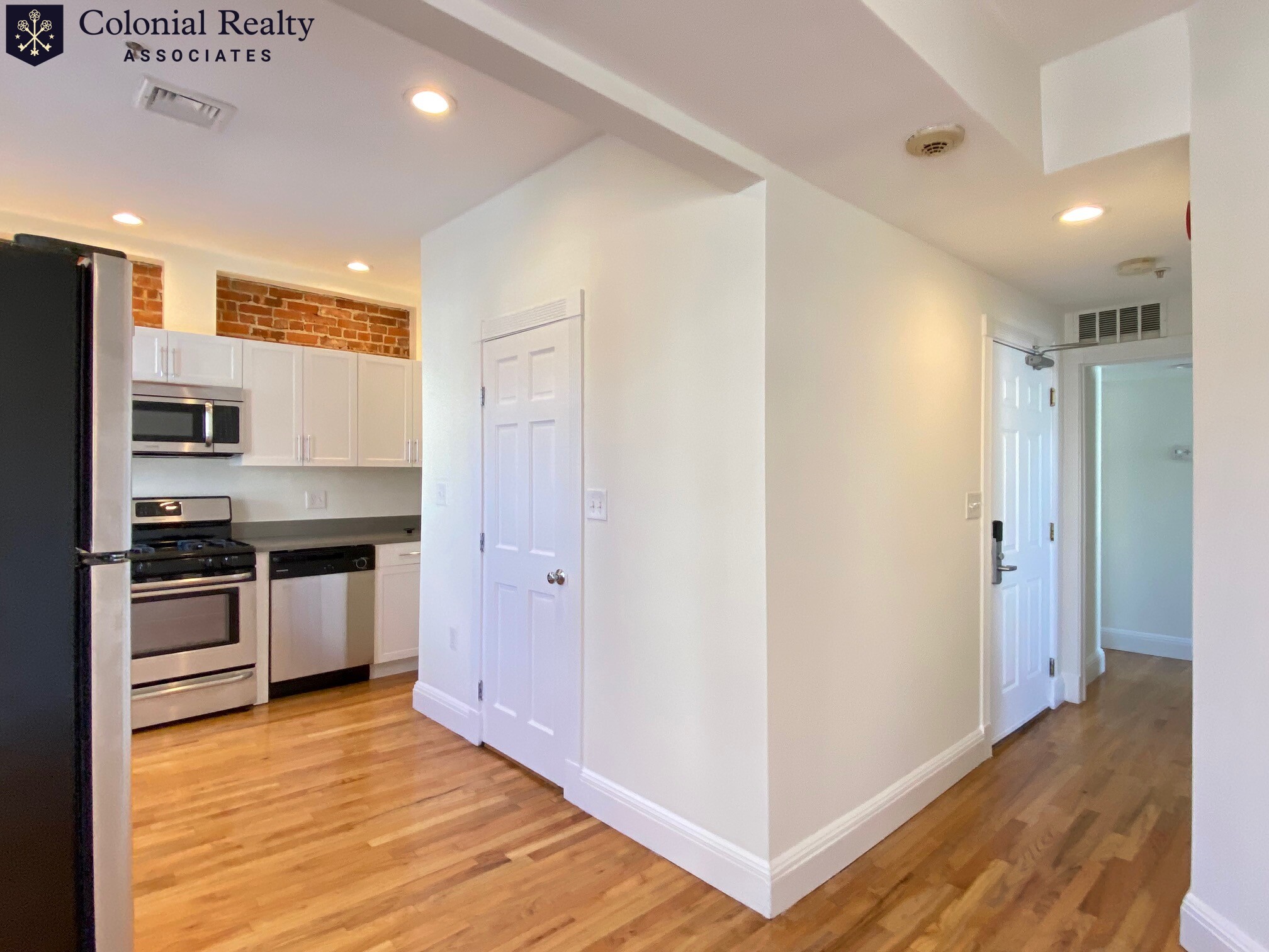 10 Brainerd Rd, Allston