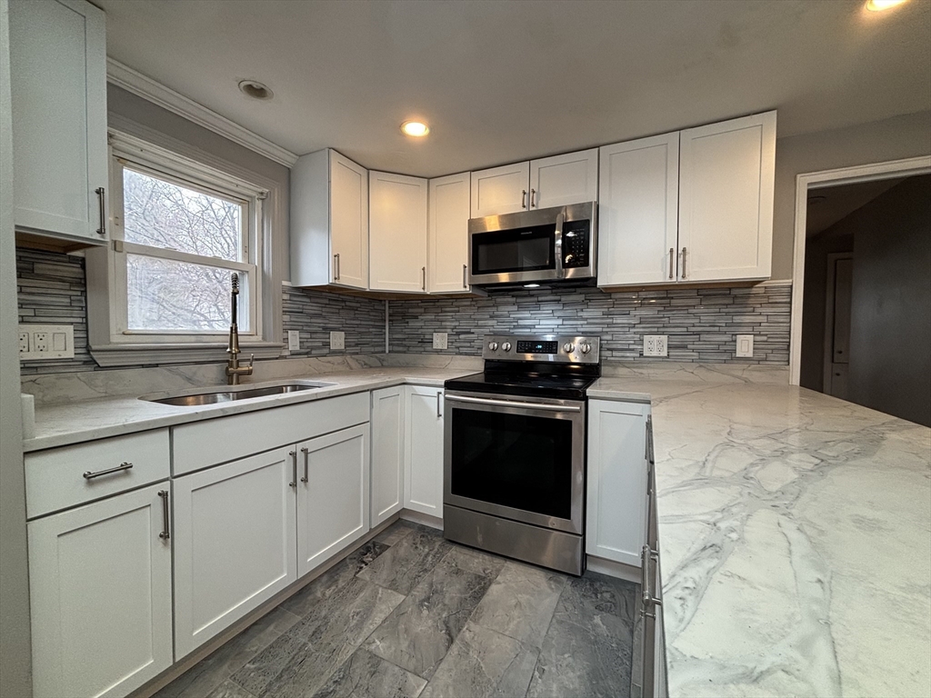 27 Evans Rd, Stoneham