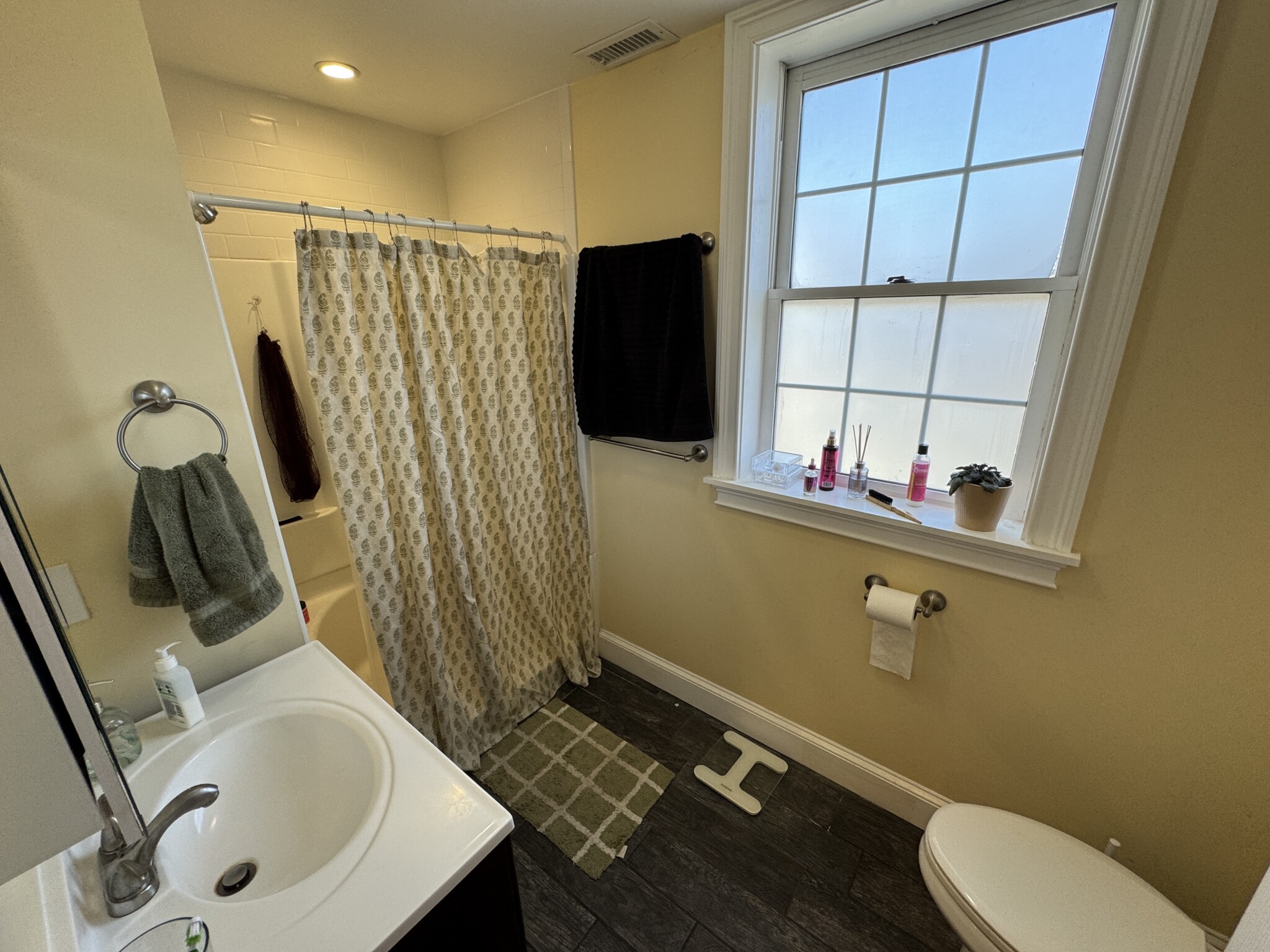 208 Holland St, Teele Square