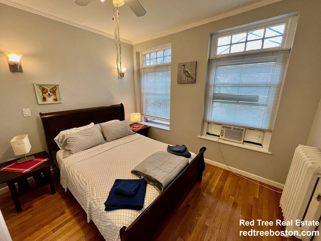 36 Winchester St, Coolidge Corner