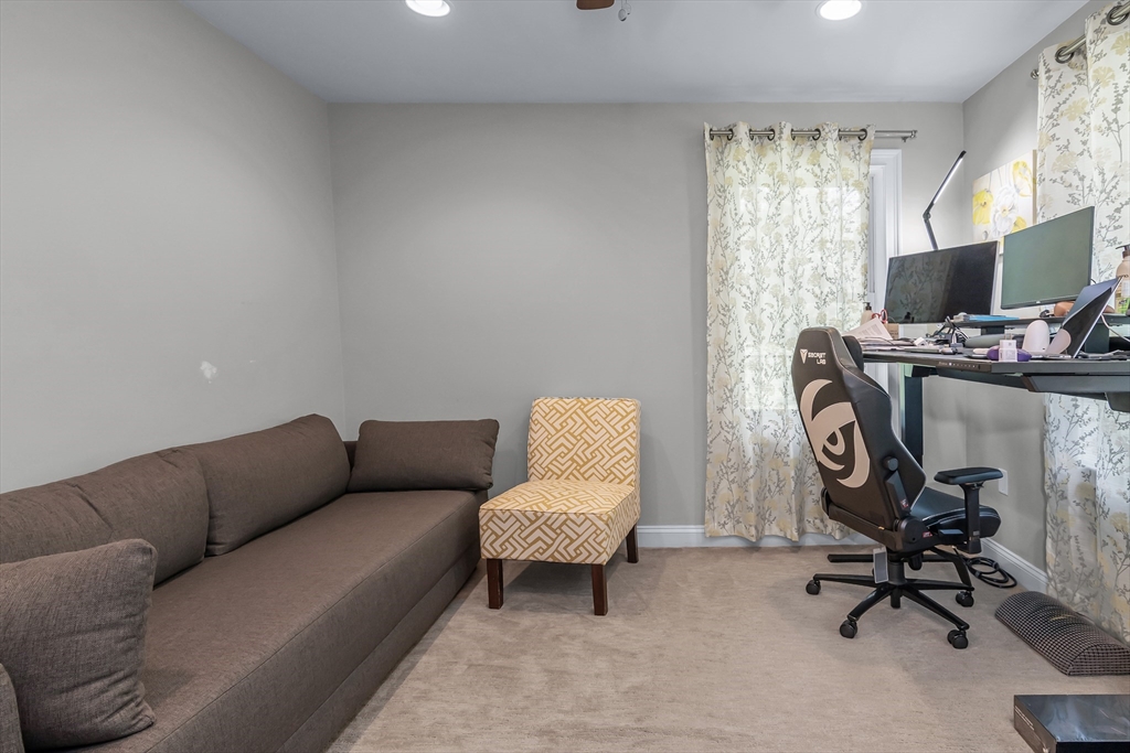 322 Nashua Rd, Billerica