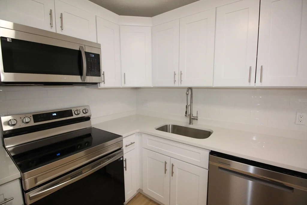 34 Hamilton Rd, Arlington