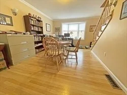 21 Hamlet St, Newton