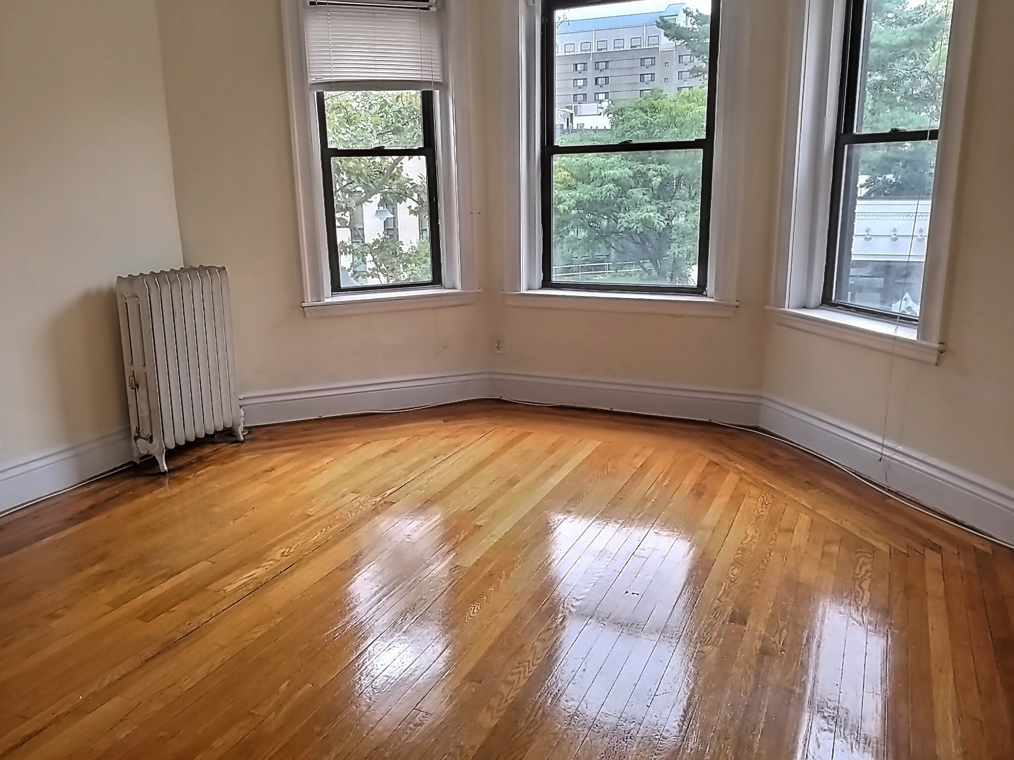 2 bed, 1 bath apartment for rent at 397 Harvard St Unit 3, Coolidge Corner — photo 8 of 8