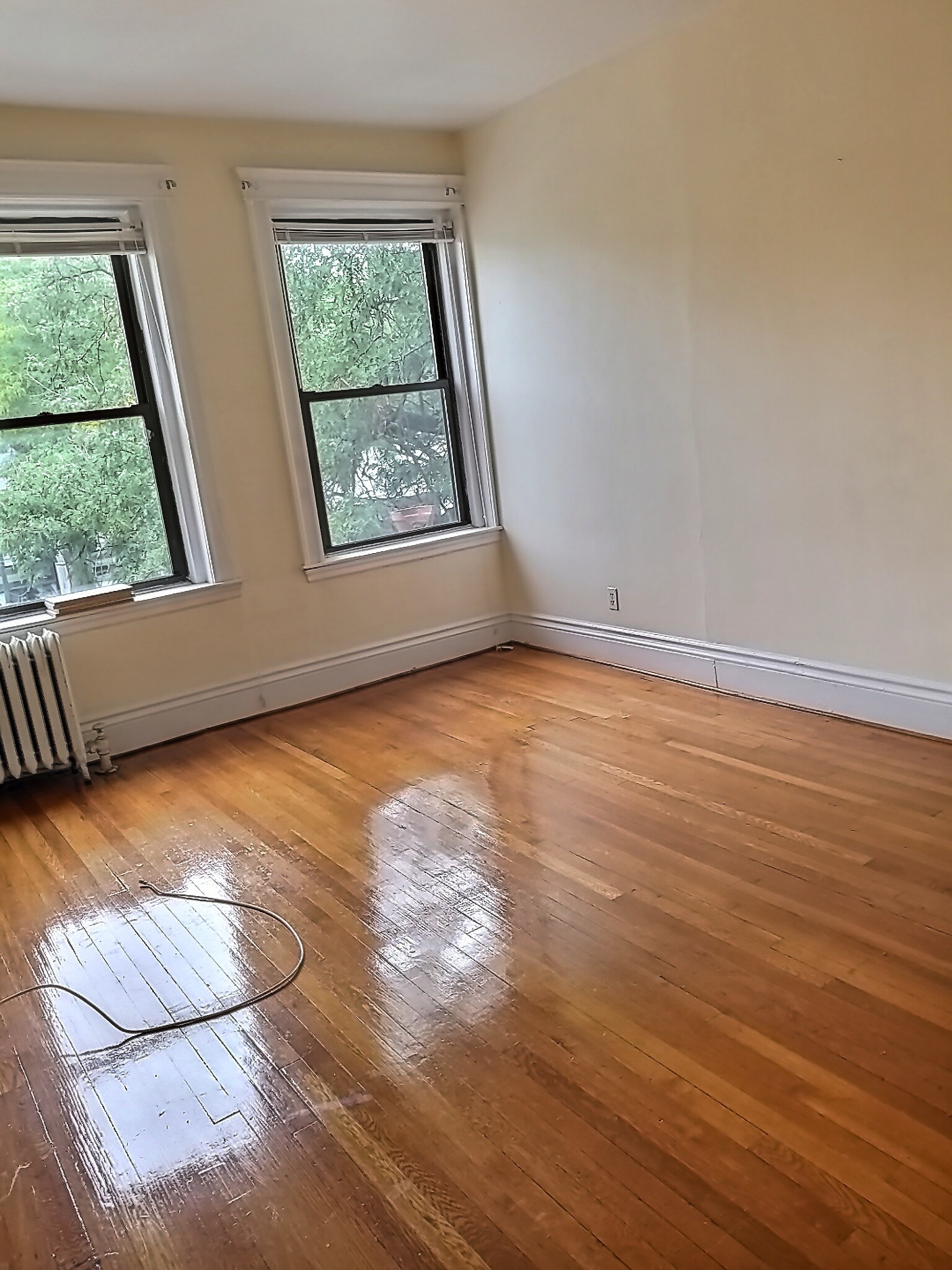2 bed, 1 bath apartment for rent at 397 Harvard St Unit 3, Coolidge Corner — photo 3 of 8