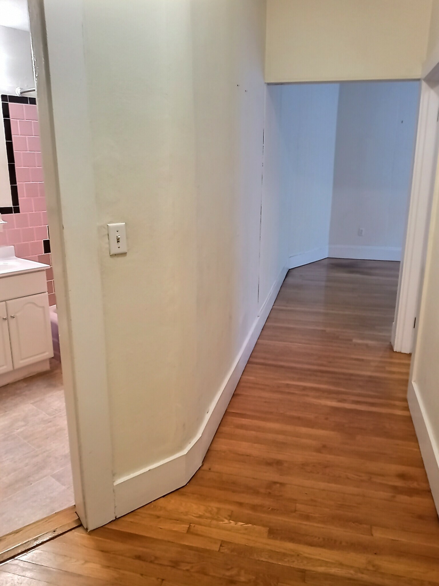 1 bed, 1 bath apartment for rent at 1390 Beacon St Unit 10, Coolidge Corner — photo 5 of 9