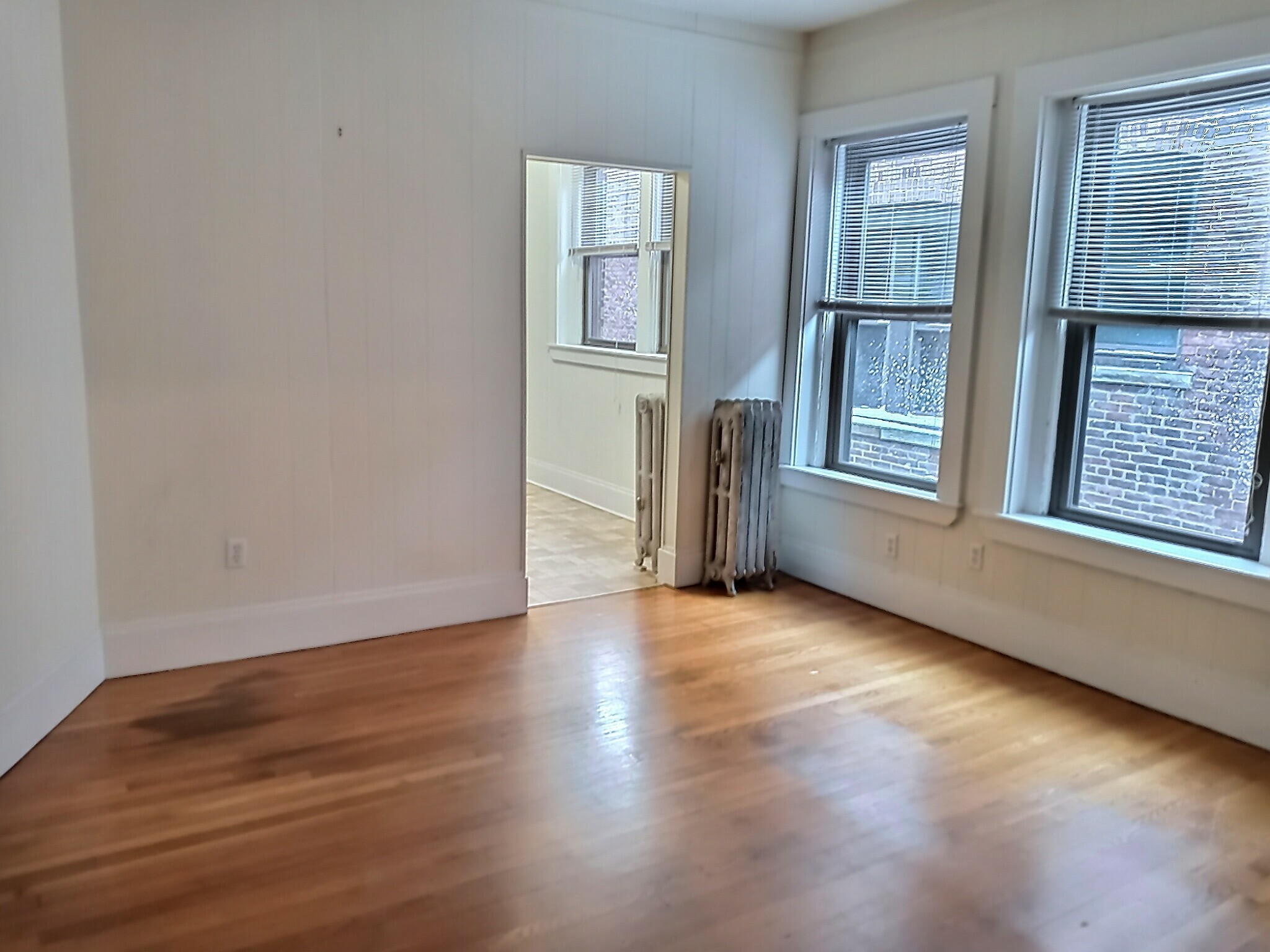 1 bed, 1 bath apartment for rent at 1390 Beacon St Unit 10, Coolidge Corner — photo 4 of 9