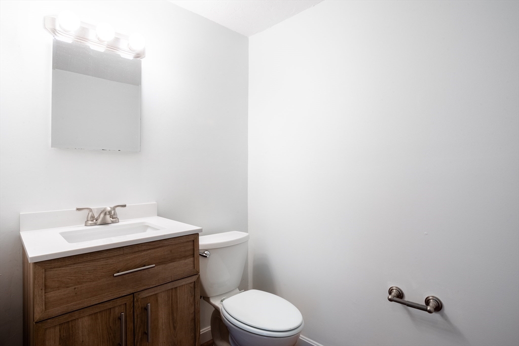 71 Old Harbor St, South Boston