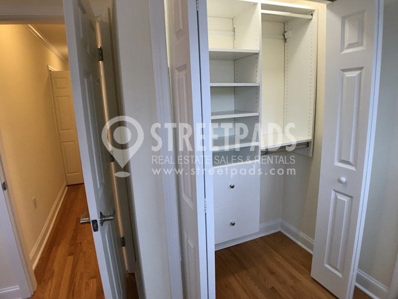 1 Langdon Sq, Neighborhood Nine