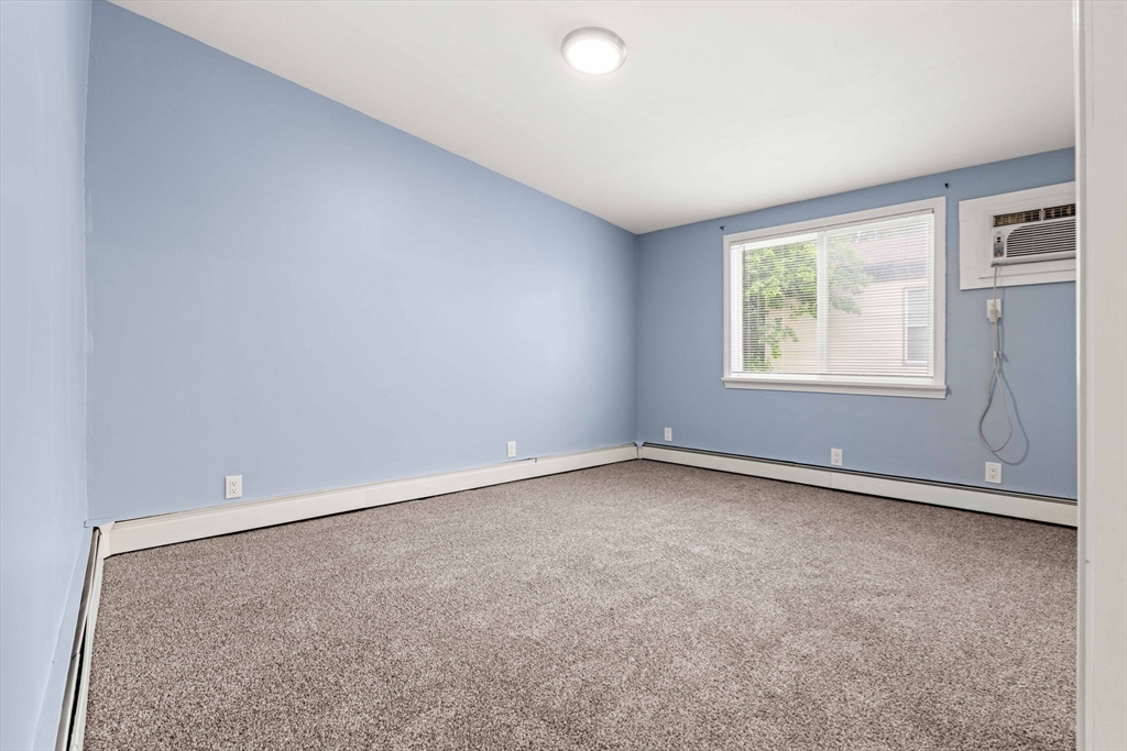 526 E 5th St, South Boston