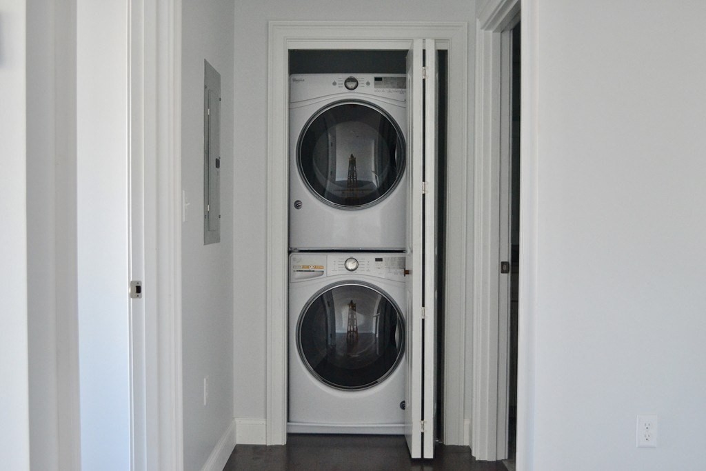 728 East Broadway, South Boston