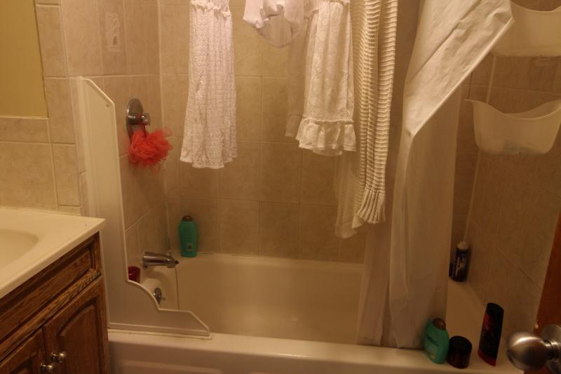 86 Hammond St, Roxbury