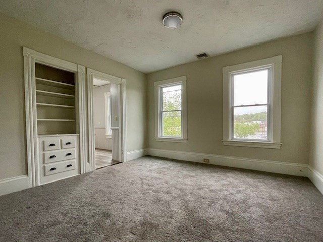 209 Sterling St, Clinton