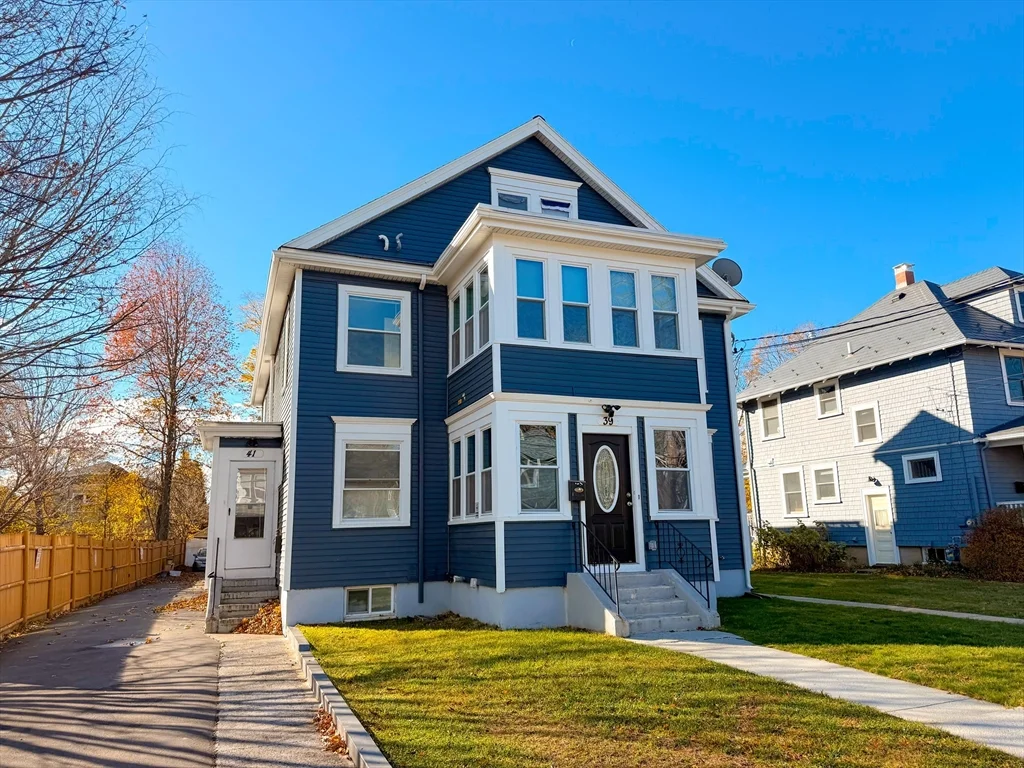 41 Pond St, Framingham