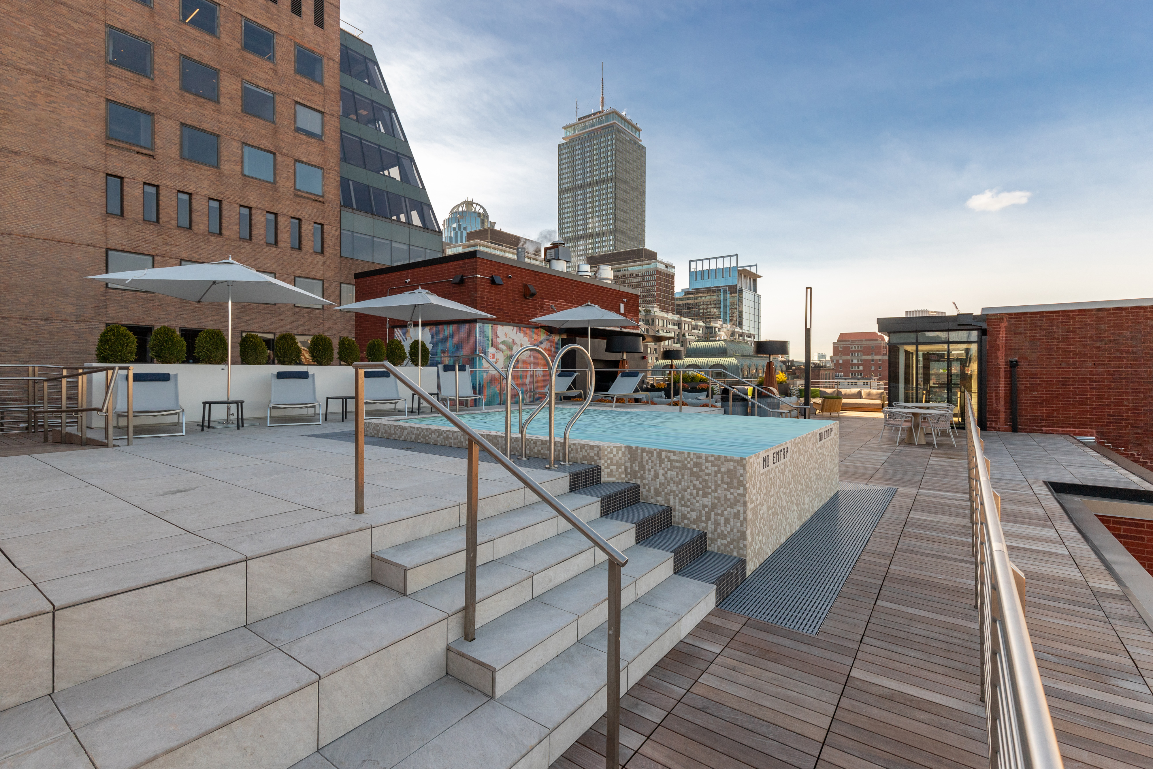 28 Exeter St, Back Bay