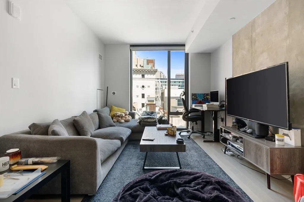 55 Lagrange St, Downtown